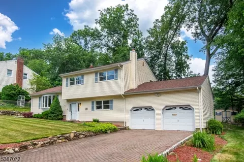 15 Coventry Rd, Wayne, NJ 07470 photo 2