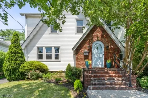 152 Hilton Ave, Maplewood, NJ 07040