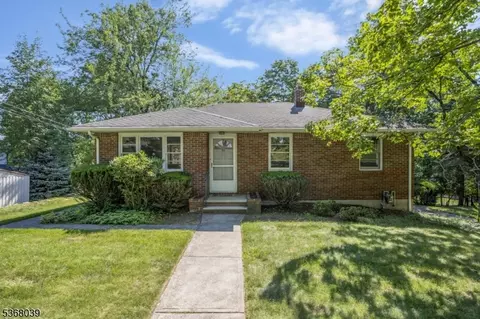 61 Dater St, North Haledon, NJ 07508