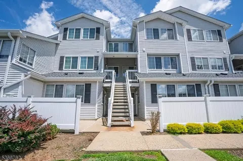 29 Cheswich Ct, Bedminster, NJ 07921