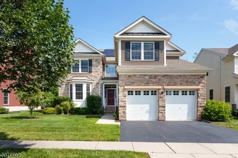 9 Mystic Dr, Montgomery, NJ 08558