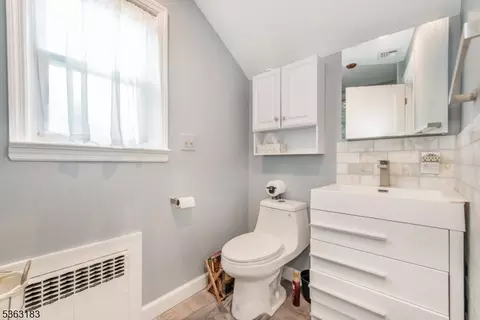 12 Ackerman St, Nutley, NJ 07110 photo 18