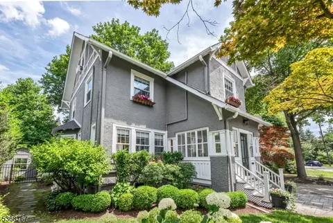 69 Ethelbert Pl, Ridgewood, NJ 07450