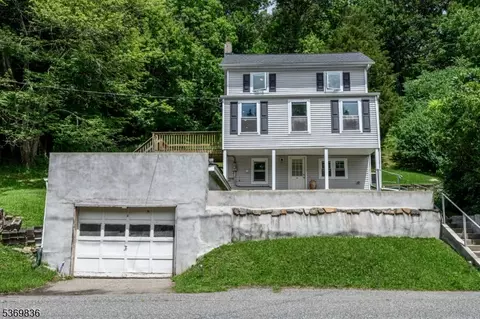 98 Buckley Ave, Oxford, NJ 07863