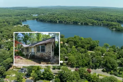 174 Highland Lakes Rd, Highland Lakes, NJ 07422