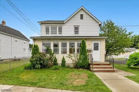 86 E Camplain Rd, Manville, NJ 08835