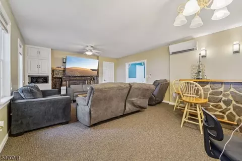 25 E Munson Ave, Dover, NJ 07801 photo 11