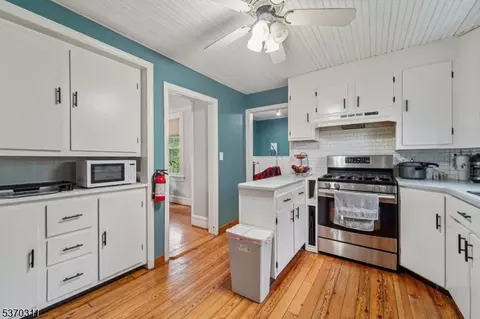 25 E Munson Ave, Dover, NJ 07801 photo 17