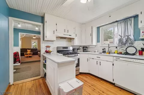 25 E Munson Ave, Dover, NJ 07801 photo 18