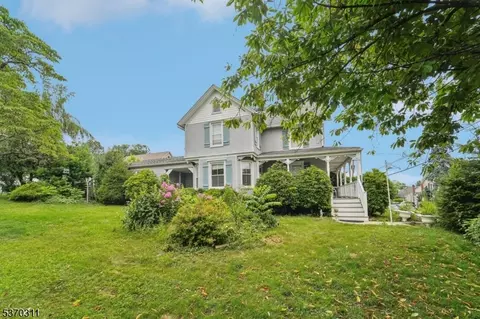 25 E Munson Ave, Dover, NJ 07801 photo 2