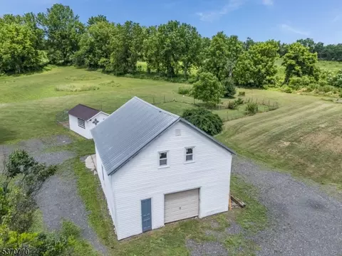 79 Shurts Rd, Hampton, NJ 08827 photo 3