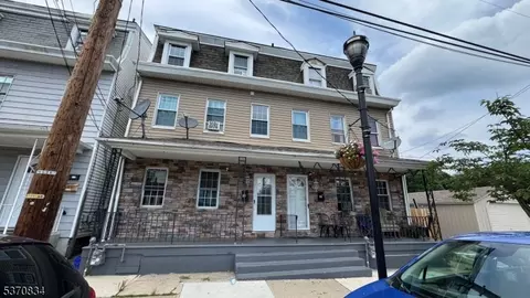 15-17 Sitgreaves St #2, Phillipsburg, NJ 08865