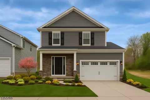 7 Celia Dr, Sparta, NJ 07871