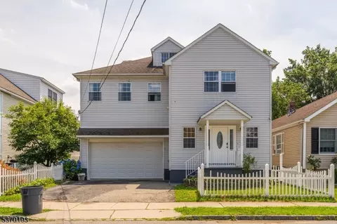 45 Weaver St, Little Falls Twp, NJ 07424