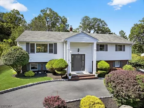 28 Vine St, North Haledon, NJ 07508