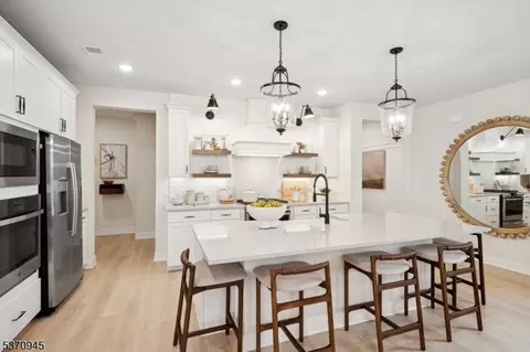 177 Jasmine Dr #1214, Warren, NJ 07059