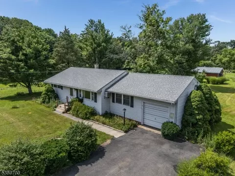 26 Regional Rd, Annandale, NJ 08801