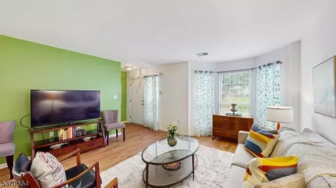 50 Pine St #4E, Montclair, NJ 07042 photo 3