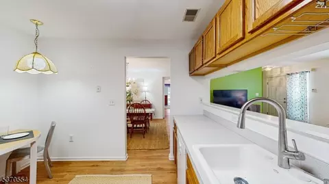 50 Pine St #4E, Montclair, NJ 07042 photo 10