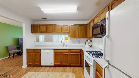 50 Pine St #4E, Montclair, NJ 07042 photo 9