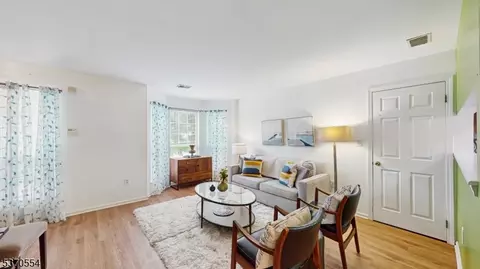 50 Pine St #4E, Montclair, NJ 07042 photo 2