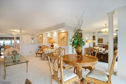 1 Claridge Dr #123, Verona, NJ 07044