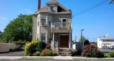 2768 Vauxhall Rd, Union, NJ 07083