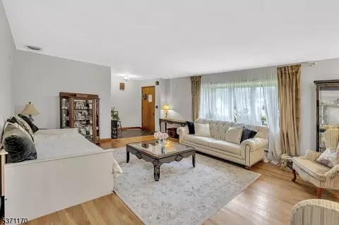 42 Cecilia Dr, Wayne, NJ 07470 photo 7