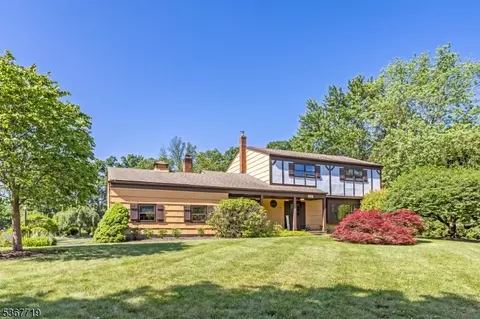 180 Bee Meadow Pkwy, Whippany, NJ 07981