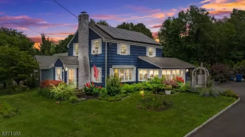 61 Laurel Ave, Kingston, NJ 08528