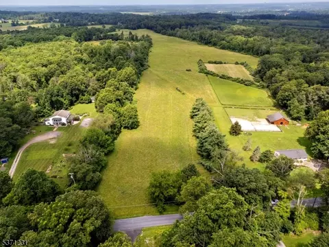 85 Linvale Rd, East Amwell Twp, NJ 08551