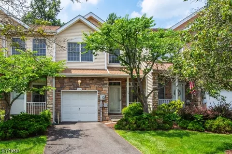 216 Emily Pl, Parsippany, NJ 07054