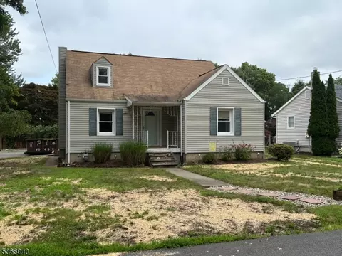 27 N 1st Ave, Kenvil, NJ 07847