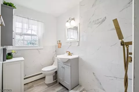 42 Baker Ave, Dover, NJ 07801 photo 17