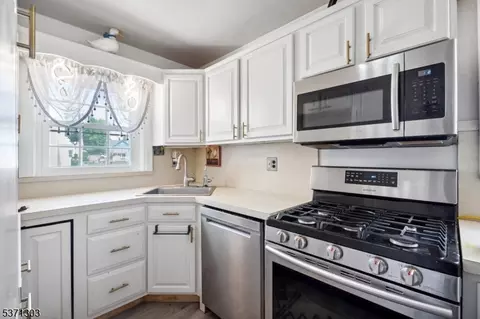 42 Baker Ave, Dover, NJ 07801 photo 14