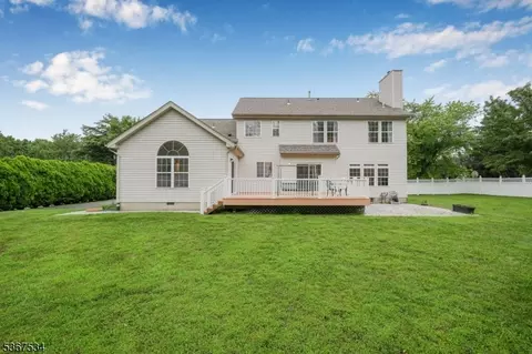 2 Eileen Ct, Parsippany, NJ 07054 photo 28
