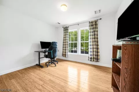 2 Eileen Ct, Parsippany, NJ 07054 photo 23