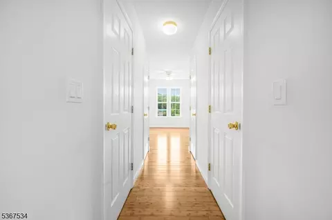 2 Eileen Ct, Parsippany, NJ 07054 photo 20