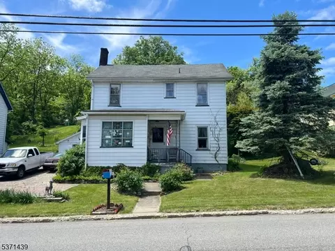 289 Main St, Port Murray, NJ 07865