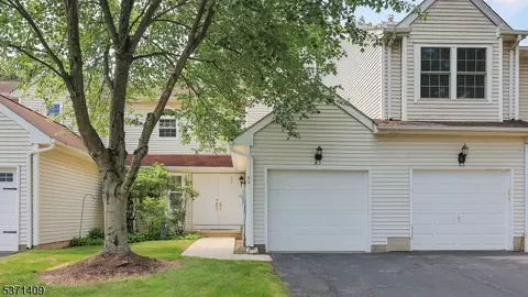 85 Choctaw Ridge Rd, Somerville, NJ 08876