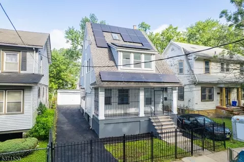 125 S Munn Ave, Newark, NJ 07106