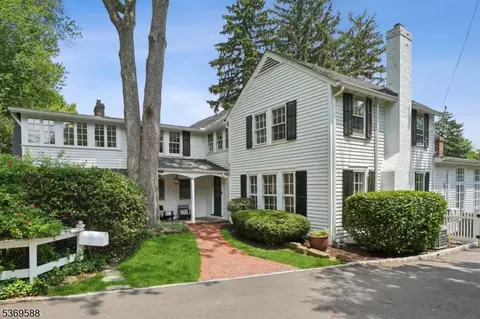 553 Grove St, Montclair, NJ 07043