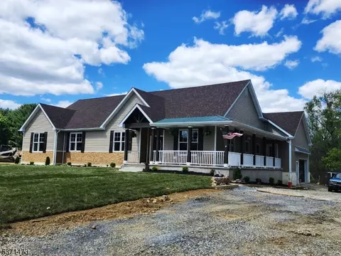81 Belview Rd, Phillipsburg, NJ 08865