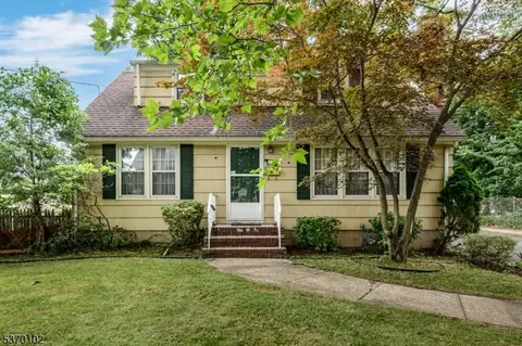 270 Ashwood Ave, Kenilworth, NJ 07033