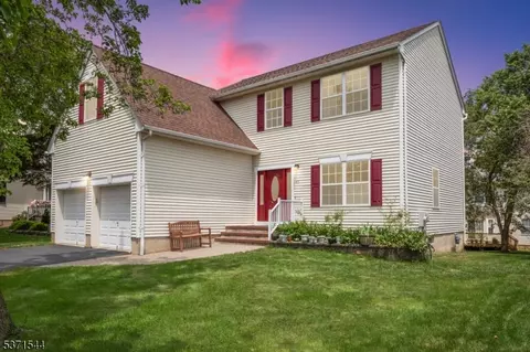 43 Wexford Way, Bridgewater, NJ 08807