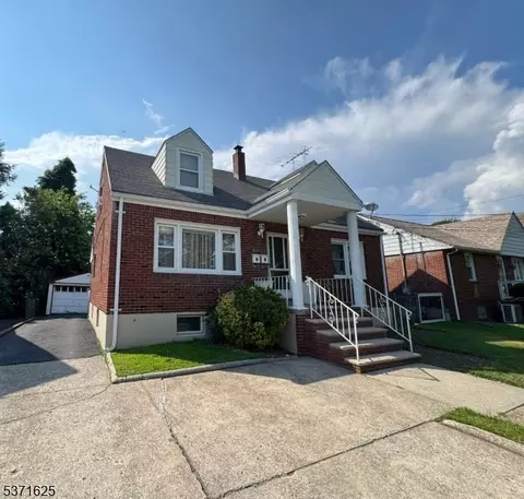 28 Norwood Ave, Clifton, NJ 07011