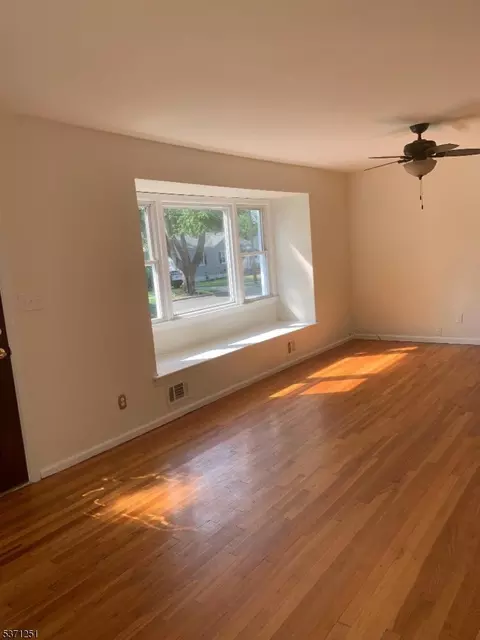 46 Brook Dr, Dover, NJ 07801 photo 3