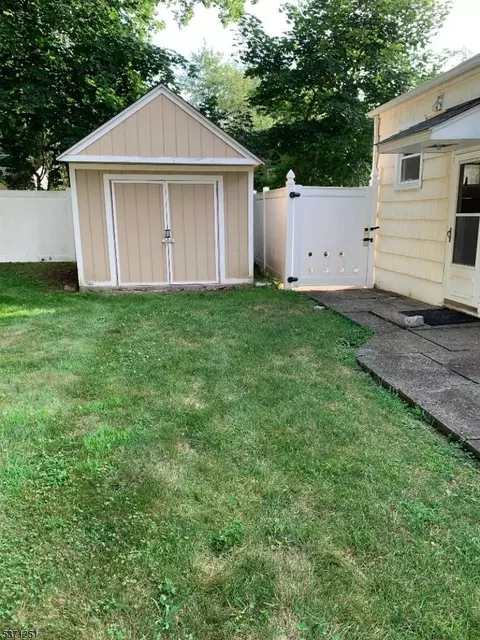 46 Brook Dr, Dover, NJ 07801 photo 6