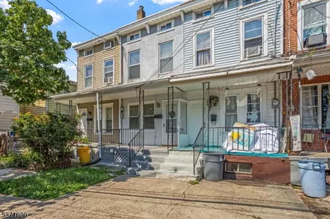 217 Washington St, Trenton, NJ 08611