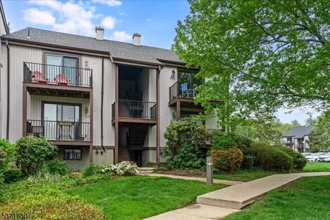 7117 Dell Pl #117, Stanhope, NJ 07874